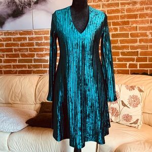 Chetta B dress  Perfect for a holiday party!
